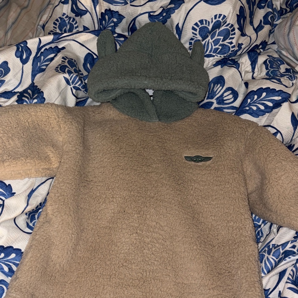 GAP Tan and Gray Kids Fleece Jacket Yoda